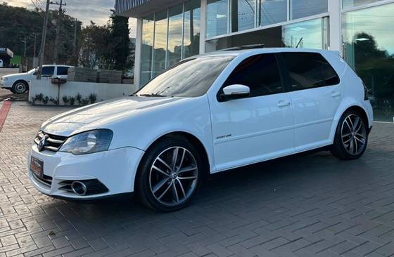 VOLKSWAGEN GOLF 1.6 MI SPORTLINE LIMITED EDITION 8V FLEX 4P MANUAL VOLKSWAGEN GOLF 1.6 MI SPORTLINE LIMITED EDITION 8V FLEX 4P MANUAL